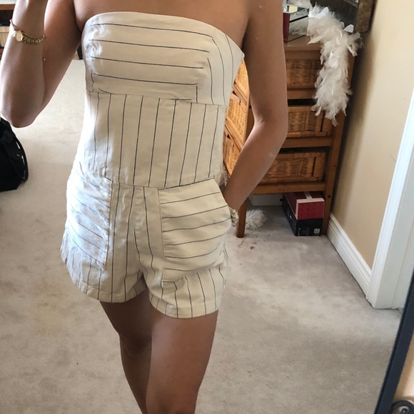 Zara Pants - 🌸2/$30 Zara stripe denim strapless pocket romper